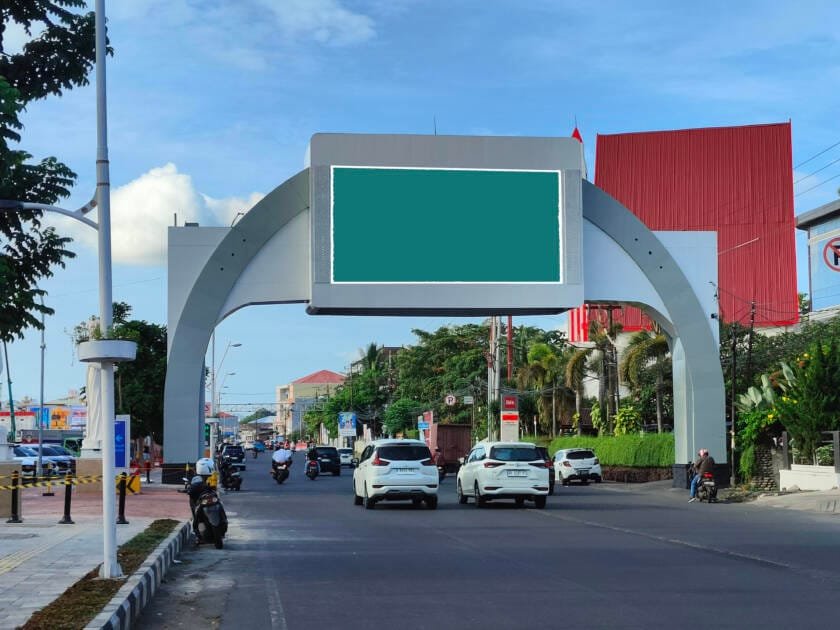 Sewa Videotron Manado. Lokasi strategis di depan Manado Town Square (Mantos) - Pusat perbelanjaan, mal terbesar dan terpanjang di Manado, dan berada tepat di depan ibis Manado City Center Boulevard, Jl. Piere Tendean, Kota Manado, Sulawesi Utara, Indonesia. Papan reklame by Anoa Advertising - PT Anoa Citra Perkasa.