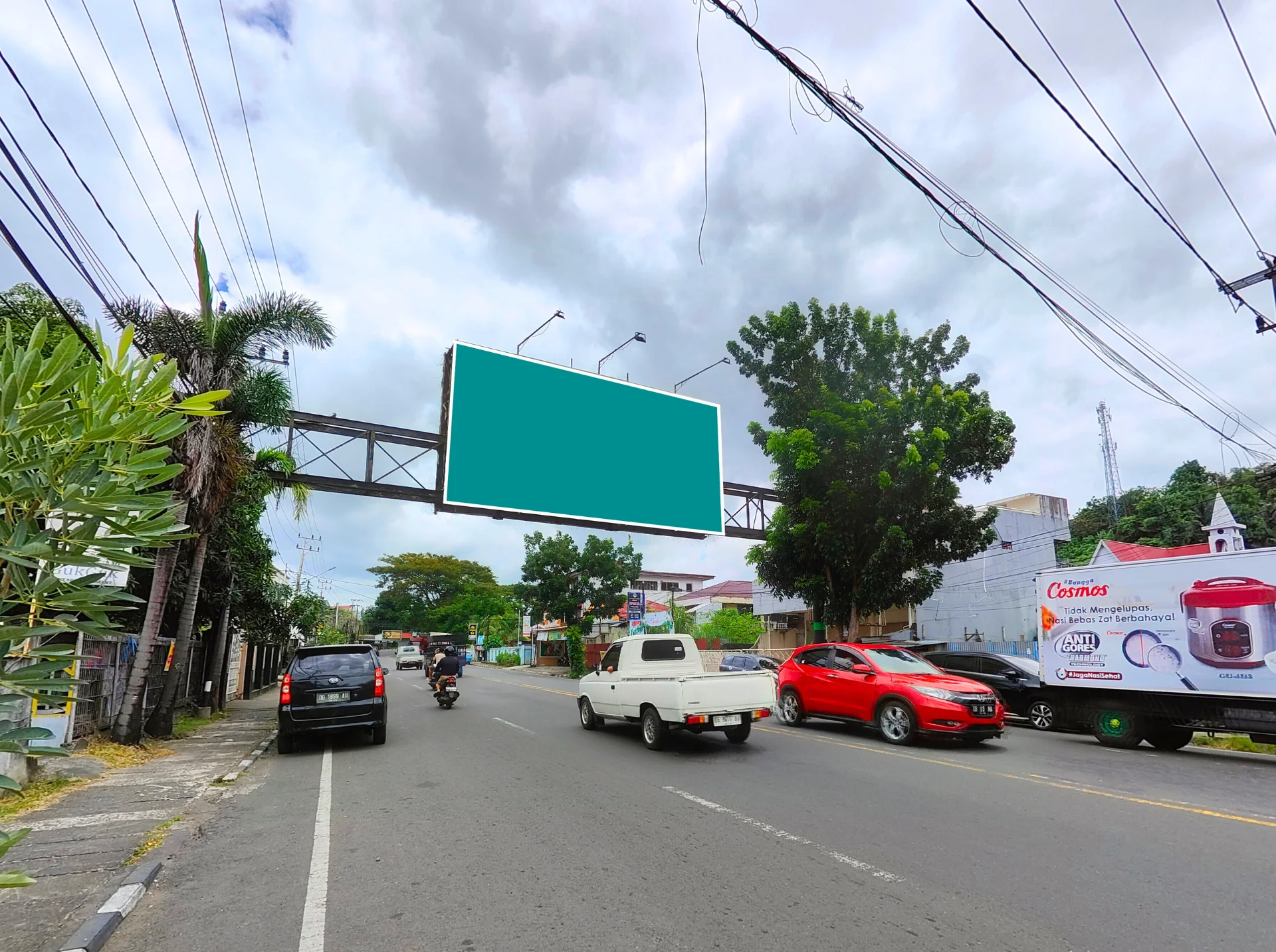Depan Moko Laundry – Pasar Segar Paal 2