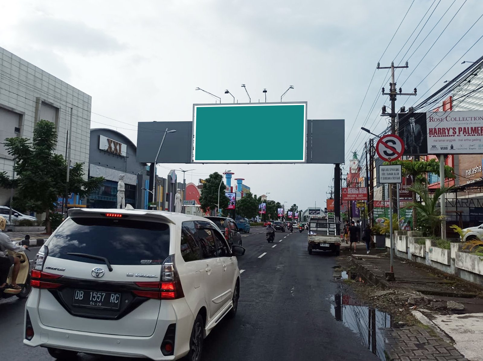 Depan Manado Town Square (Mantos) Sario